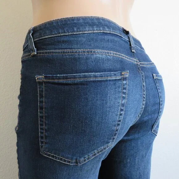 Seven7 Jeans Women's Weekend Shorts Blue Denim Jean Shorts Plus Size 14 NWT - Picture 1 of 3